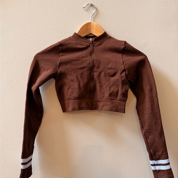 CDM Quarter Zip Mock Neck Crop Top - Picture 3 of 9